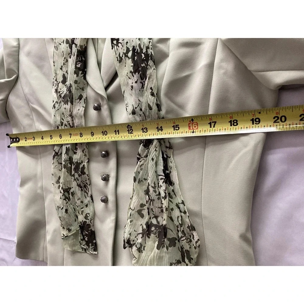Tahari Arthur S. Levine brand tahari